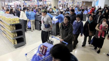   Inauguran supermercado Líder en el mall de Castro 