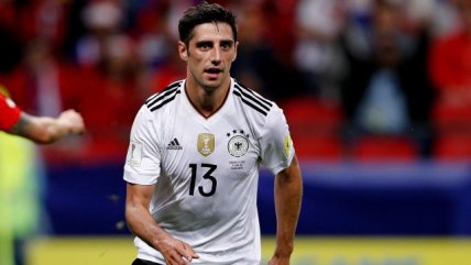   Lars Stindl aprovechó un error de la zaga chilena y abrió la cuenta para Alemania 