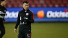 Rueda prepara formación con Gary Medel como volante para enfrentar a Dinamarca