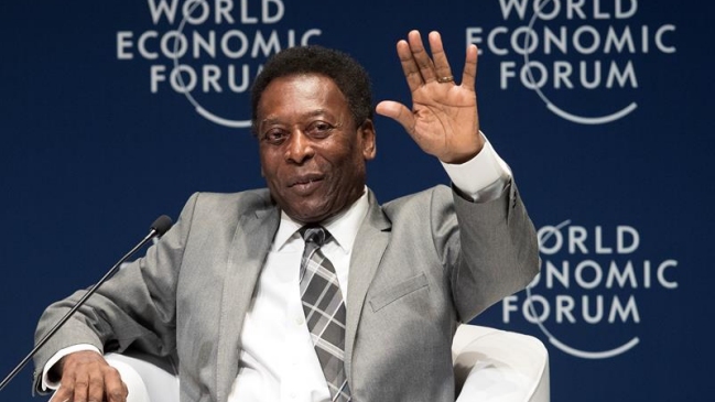  Pelé: Estoy bien, pero no podré jugar el próximo Mundial  