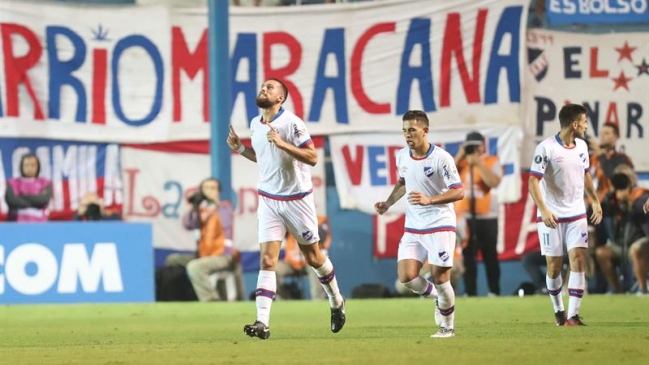  Nacional y Atlético Tucumán golearon para acercarse a octavos  