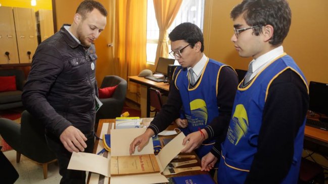  Linares: Biblioteca patrimonial se abrió por primera vez a la comunidad  