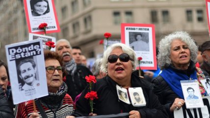   La marcha número 100 por la verdad y justicia de los Detenidos Desaparecidos 