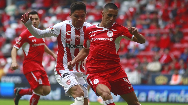  Golazo de Fernández no le alcanzó a Necaxa que cayó con Toluca  