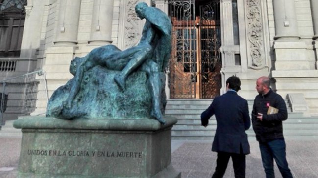  Escultura de Rebeca Matte fue restaurada tras ser vandalizada  