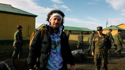   Luisito Comunica vivió día de entrenamiento con una unidad militar chilena 