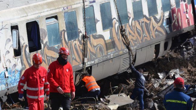  Grecia revisará toda la vía férrea antes de reanudar servicio tras accidente  