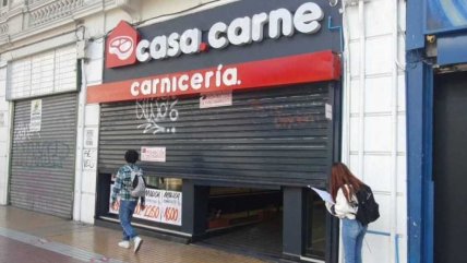  Autoridad sanitaria detectó una tonelada de carne vencida en carnicería de Antofagasta  