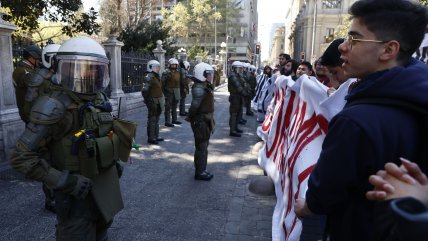  Confech protestó contra el Consejo Constitucional  