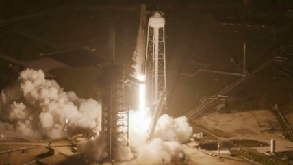   Tres estadounidenses y un ruso parten hacia la EEI en la octava misión comercial de NASA y Space X 