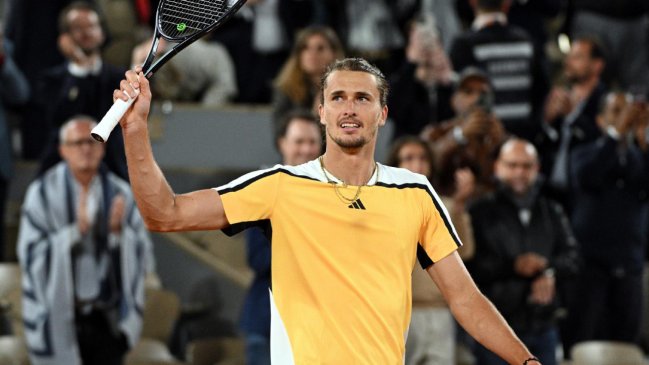   Alexander Zverev tumbó a Alex de Miñaur y se instaló en semis de Roland Garros 