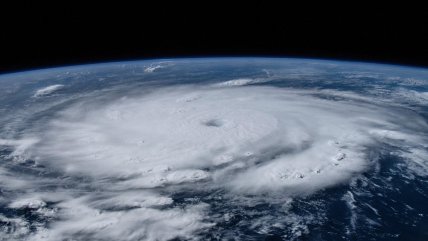   Beryl toca tierra como huracán sobre Yucatán y seguirá después hacia Texas 