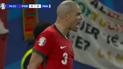   [VIDEO] Pepe celebró con todo por cortar un ataque de Francia en la Euro 