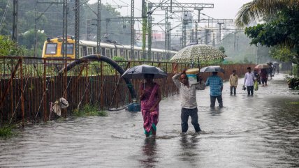  Intensas lluvias han causado al menos 174 muertes en el sur de Asia  