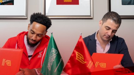   Pierre-Emerick Aubameyang fichó en el fútbol de Arabia Saudita 