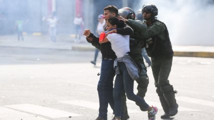   HRW desestima acusación de Maduro contra Chile y alerta sobre 21 muertos en protestas 