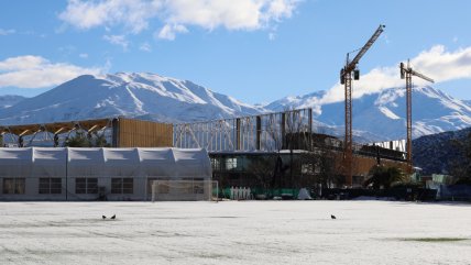   U. Católica compartió imágenes de San Carlos de Apoquindo bajo la nieve 