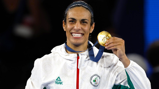   La boxeadora Imane Khelif derribó las polémicas sobre su género con el oro en París 2024 