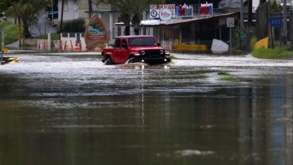   Huracán Ernesto provoca severas inundaciones en Puerto Rico 