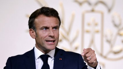   Macron nombró un gabinete orientado a la derecha tras dos meses y medio de las elecciones 