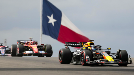   Carlos Sainz lideró los libres del GP Austin para mantener por delante a Ferrari 