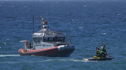   Intensa búsqueda de dos pescadores tras naufragio de embarcación en Canela 