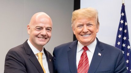   Gianni Infantino felicitó a Donald Trump por su triunfo en las presidenciales 